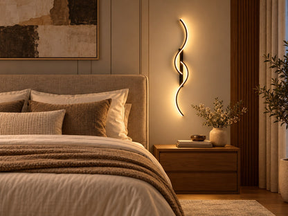 Applique murale LED ondulée dans une chambre
